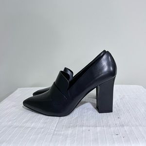 Nine West pointy toe pump